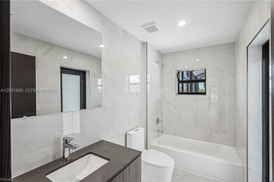 Furnished interior view inside a new home in , Cape Coral (Image 15). Furnished interior view inside a new home in , Cape Coral (Image 15).