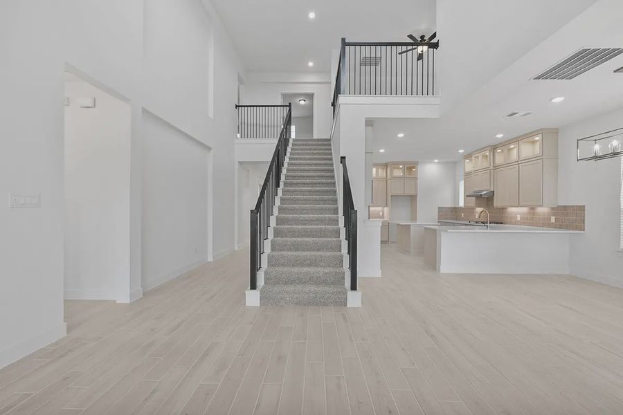 Spacious, unfurnished interior of a new home in Grange, Katy (Image 22).