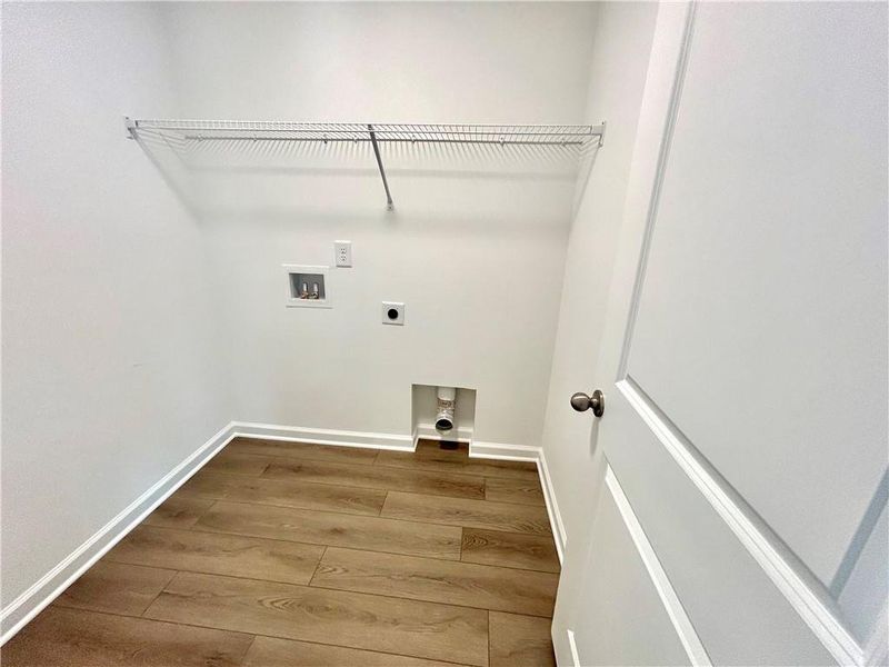 Spacious, unfurnished interior of a new home in The Pointe at Heron Bay, Locust Grove (Image 19).