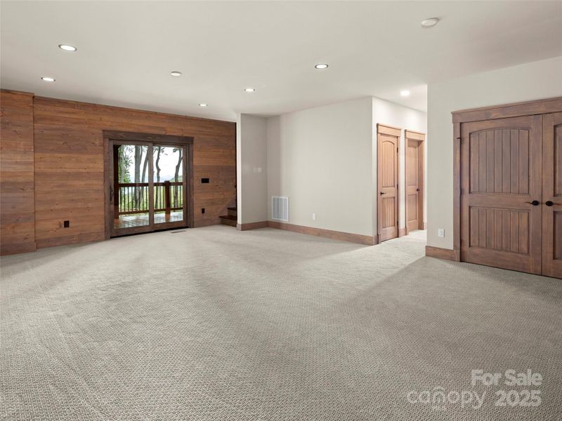 Spacious, unfurnished interior of a new home in , Maggie Valley (Image 21).
