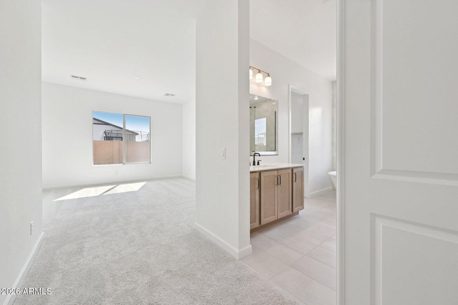 32-web-or-mls-E Twin Acres Dr-S1103-032