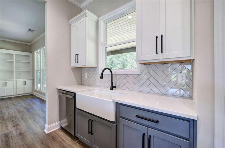 Furnished interior view inside a new home in , Temple (Image 6).