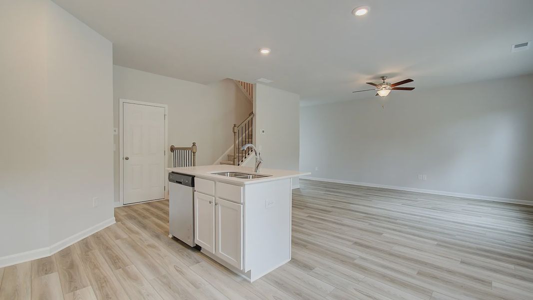 Furnished interior view inside a new home in Chapel Hill, Newnan (Image 10).