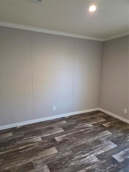 Spacious, unfurnished interior of a new home in , Plant City (Image 21).