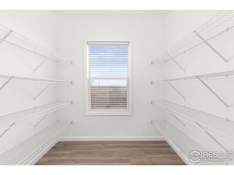 Spacious, unfurnished interior of a new home in , Pierce (Image 5).