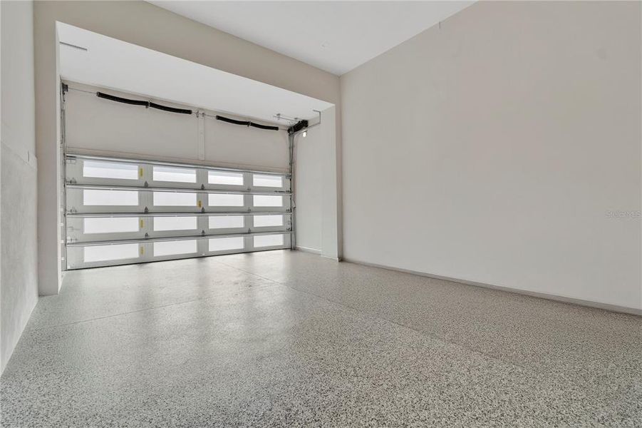 Spacious, unfurnished interior of a new home in , Tampa (Image 70). Spacious, unfurnished interior of a new home in , Tampa (Image 70).