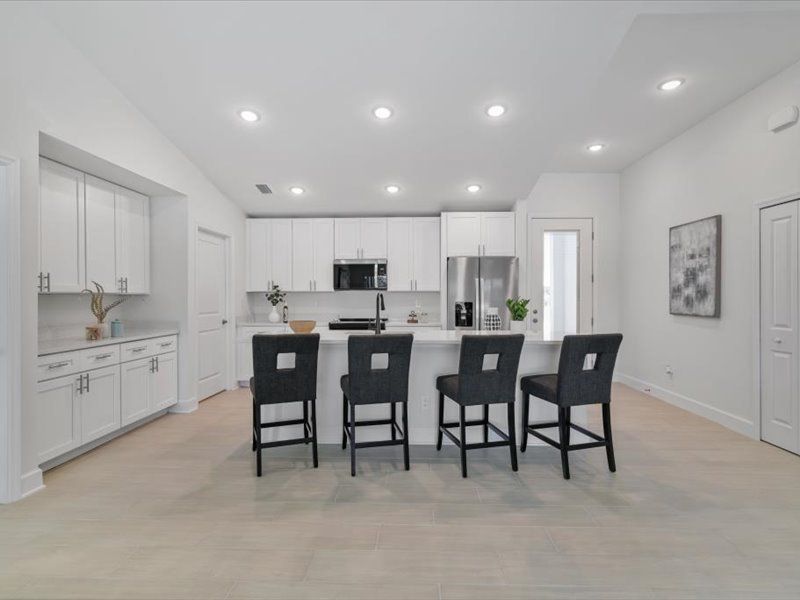 Representative furnished interior of a home built from the The Paradise Cove II by Sunlife Homes LLC in Cape Coral, Cape Coral (Image 5).