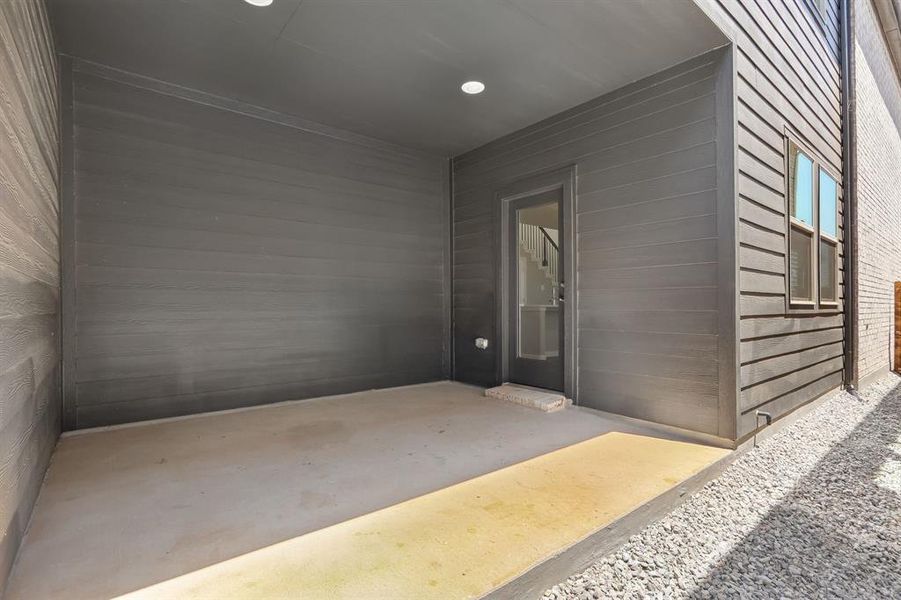 Exterior details and patio area of a home in Oak Ridge Park, Corinth (Image 4). Exterior details and patio area of a home in Oak Ridge Park, Corinth (Image 4).