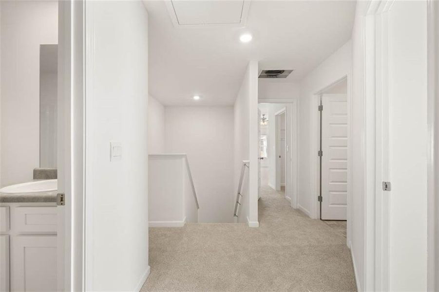 Spacious, unfurnished interior of a new home in Shoal Creek, Hampton (Image 27).