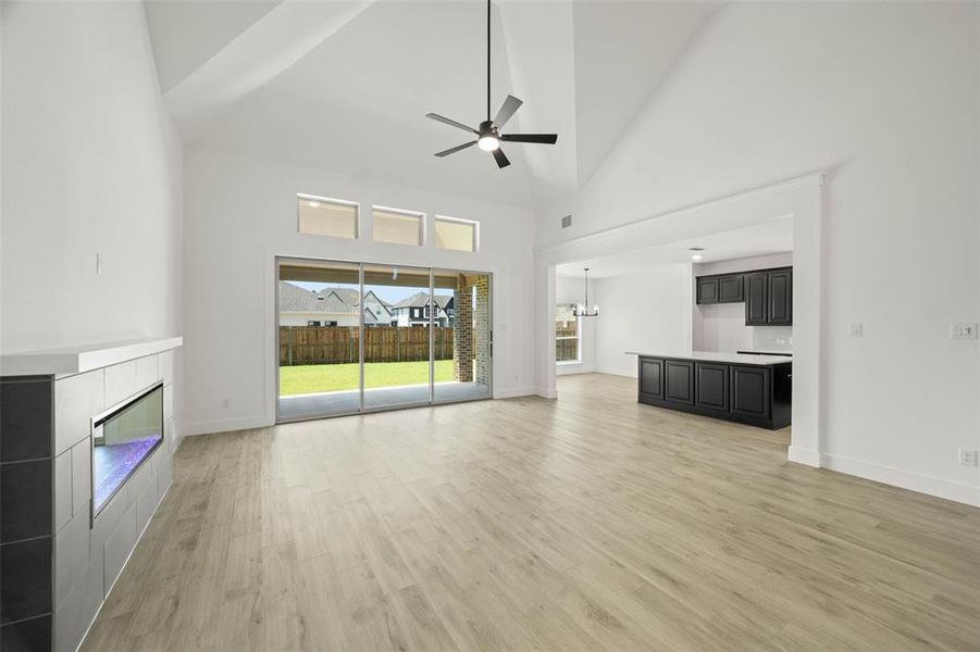 210 Tradd- FLiving Room-2