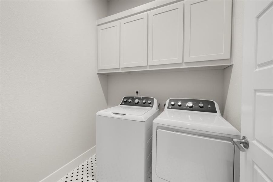 Close-up of interior finishes inside a home in The Retreat - Phase 1, Waxahachie (Image 14).