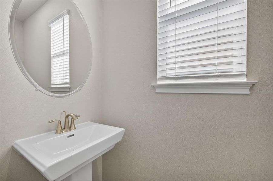 Powder Room Powder Room