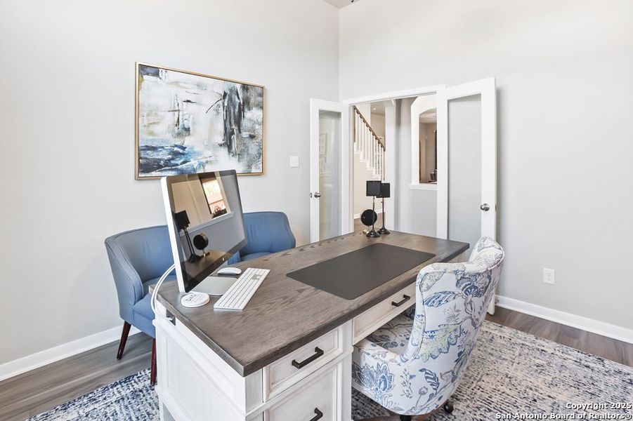 Furnished interior view inside a new home in Buffalo Crossing, Cibolo (Image 26). Furnished interior view inside a new home in Buffalo Crossing, Cibolo (Image 26).