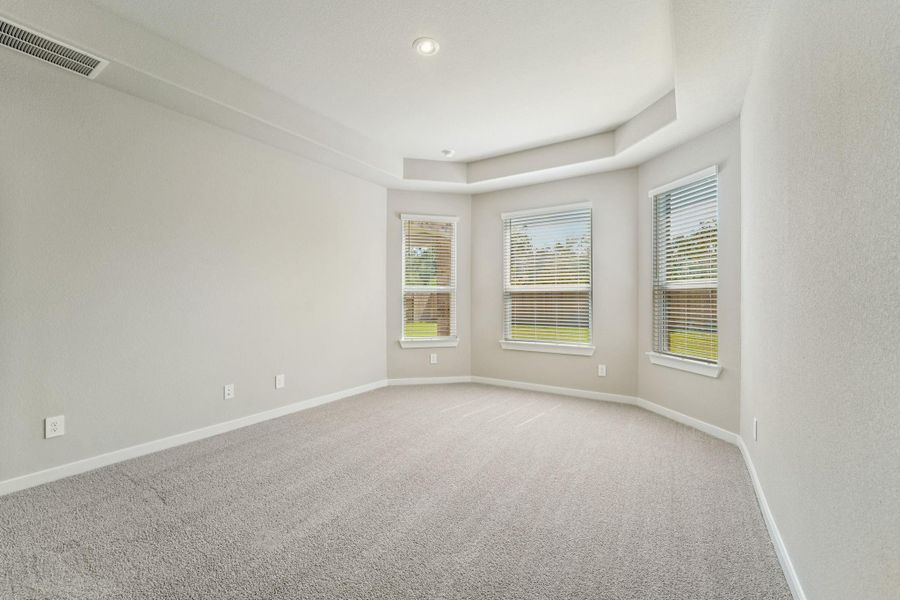 Photo is not of the actual home, but is an inspirational photo of builder’s model home and may depict options, furnishings, and/or decorator features that are not included Photo is not of the actual home, but is an inspirational photo of builder’s model home and may depict options, furnishings, and/or decorator features that are not included