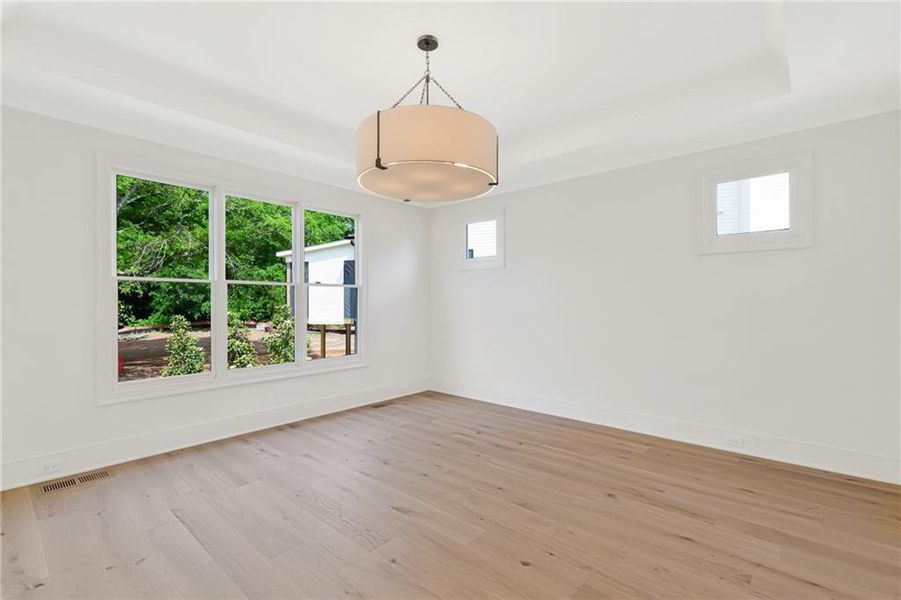 Spacious, unfurnished interior of a new home in , Roswell (Image 22).