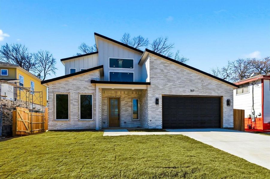 Front exterior of a new home in , Lewisville, TX, highlighting curb appeal (Image 1). Front exterior of a new home in , Lewisville, TX, highlighting curb appeal (Image 1).