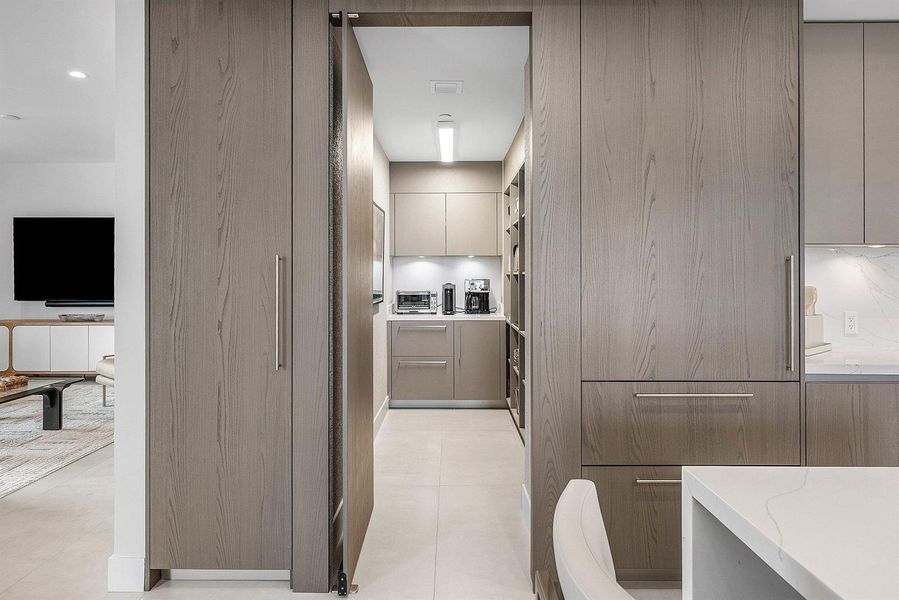 Integrated Pantry Integrated Pantry