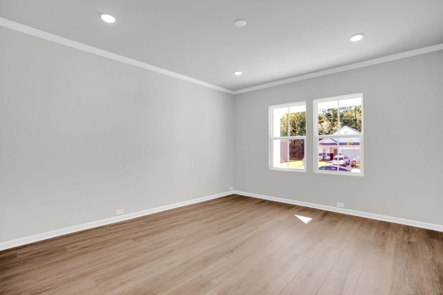 Spacious, unfurnished interior of a new home in Carriage Estates, Lexington (Image 25).