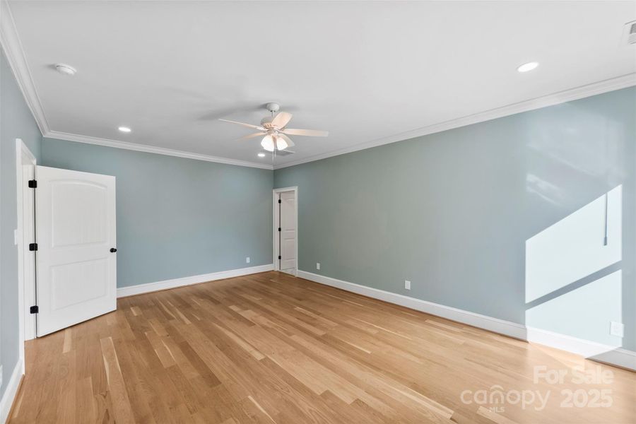 Spacious, unfurnished interior of a new home in , Belmont (Image 22).