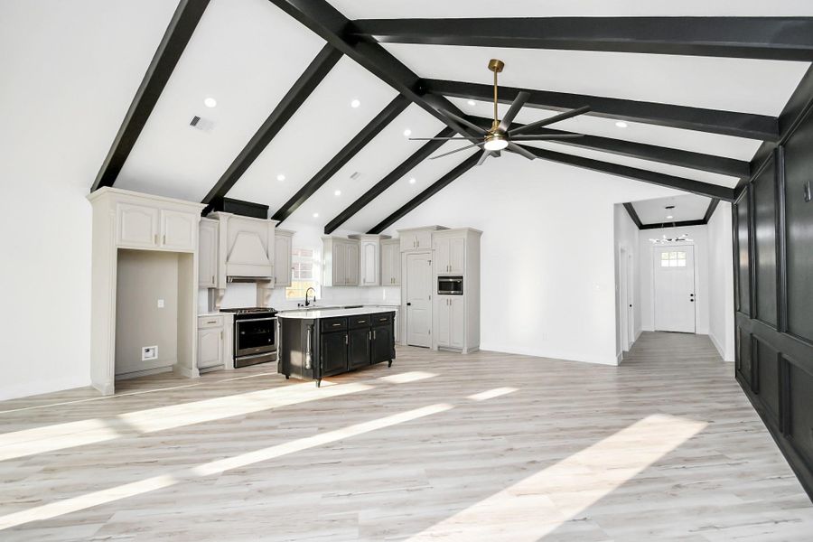 Image 33 of a home in .