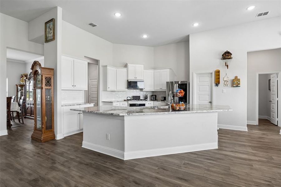Furnished interior view inside a new home in , Mesquite (Image 26).