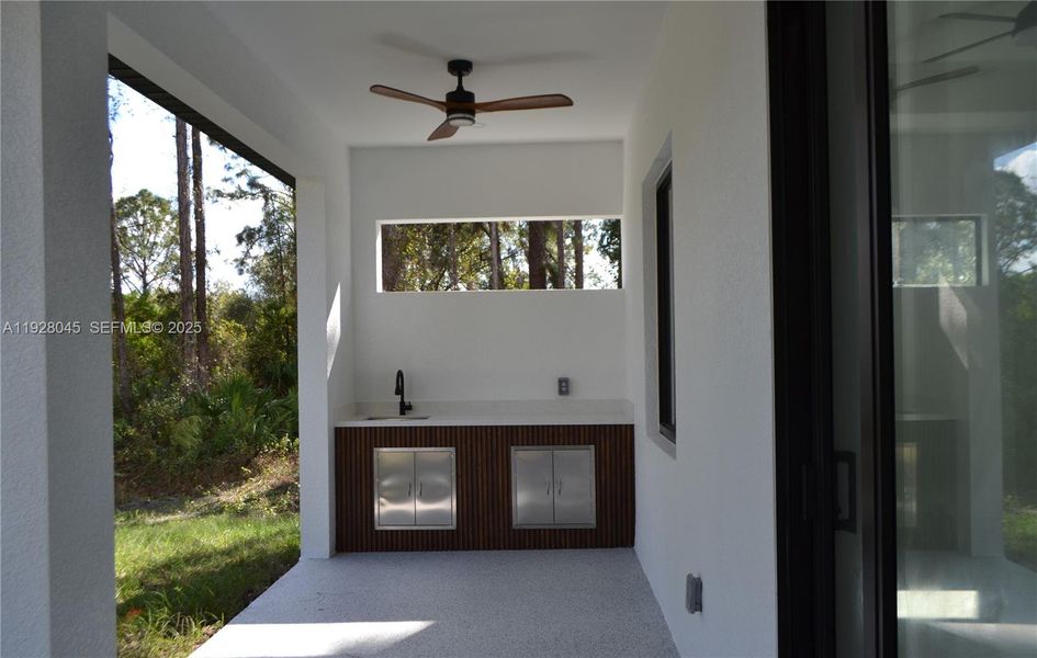 Exterior details and patio area of a home in , Lehigh Acres (Image 14).