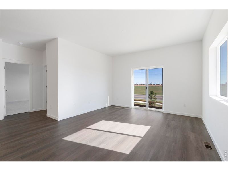 Spacious, unfurnished interior of a new home in Granary, Johnstown (Image 16).