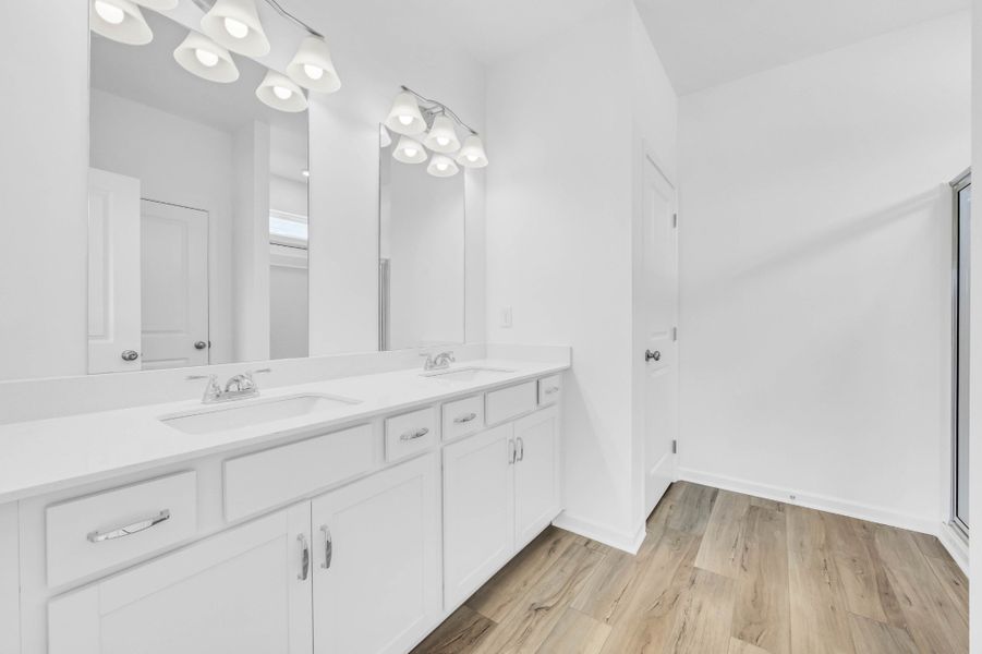 Furnished interior view inside a new home in The Oaks, Clarksville (Image 10).