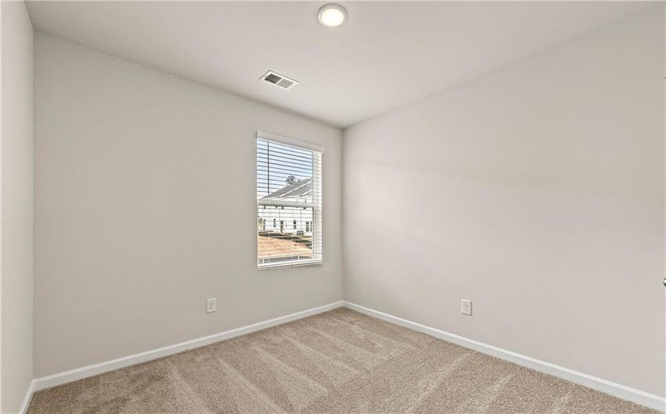 Spacious, unfurnished interior of a new home in The Grove At Mundy Mill, Gainesville (Image 12).