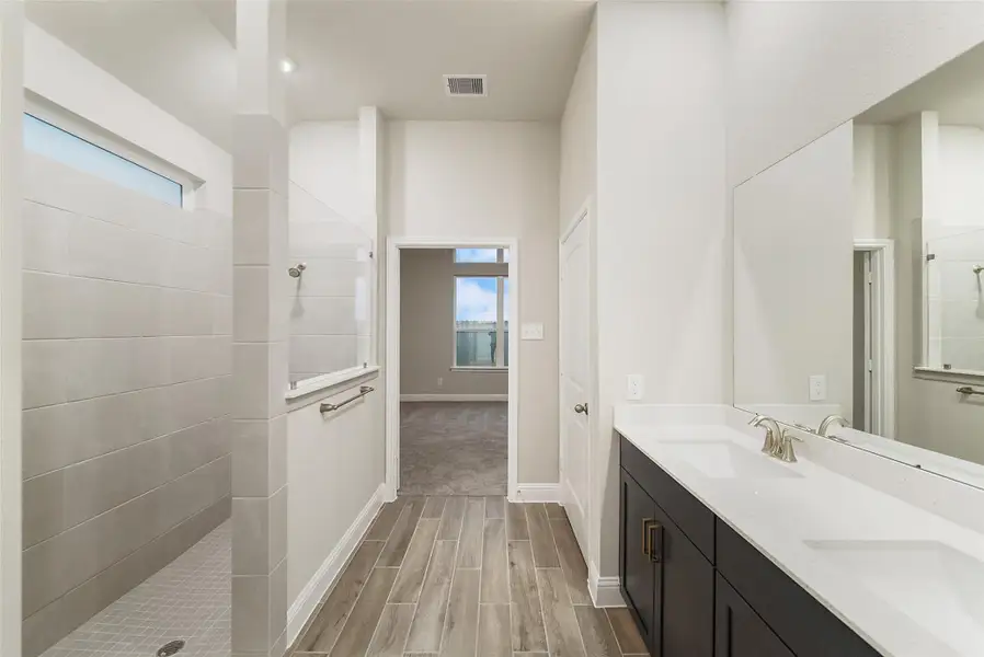 Image 30 of a home in Bridgeland: Signature Collection.