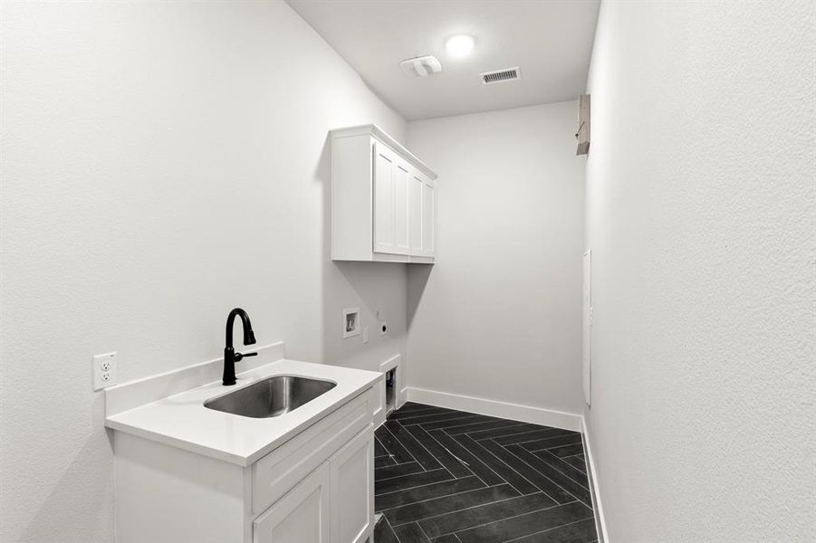 24. 5109 Keswick - Utility