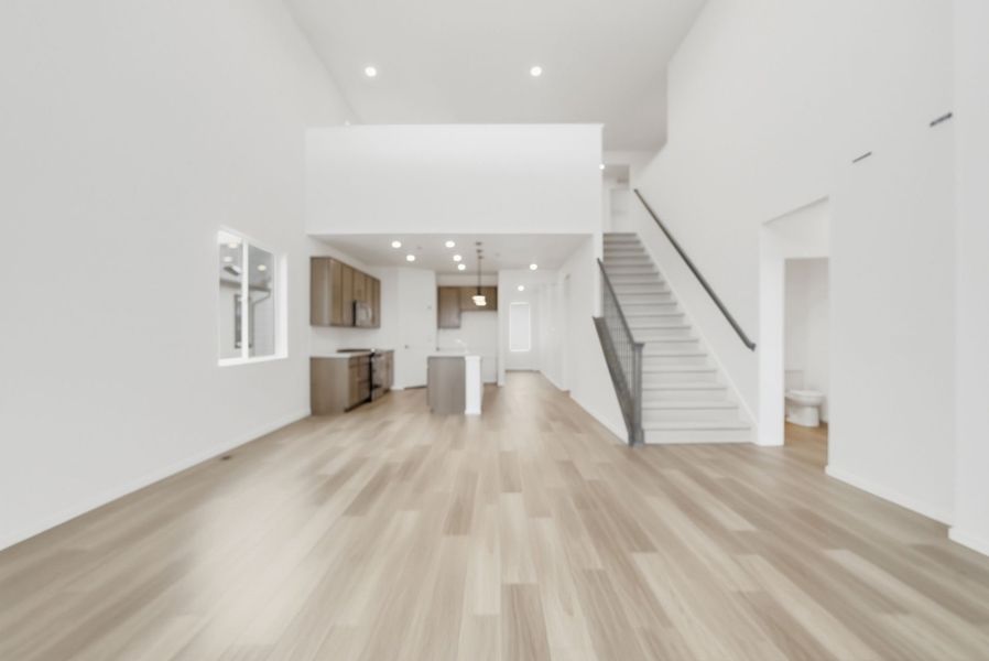 Spacious, unfurnished interior of a new home in Harvest Crossing, Aurora (Image 34).