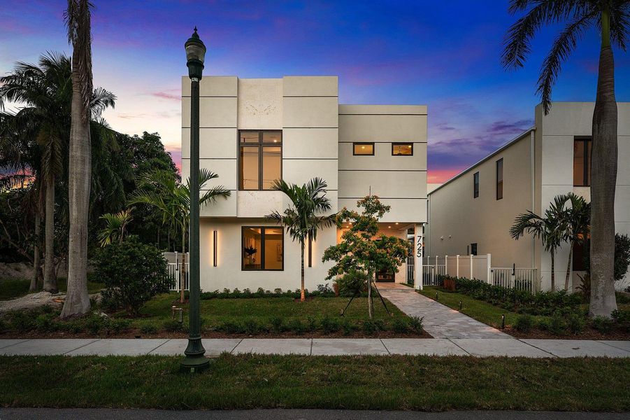 084-725Southeast4thAvenue-DelrayBeach-FL 084-725Southeast4thAvenue-DelrayBeach-FL