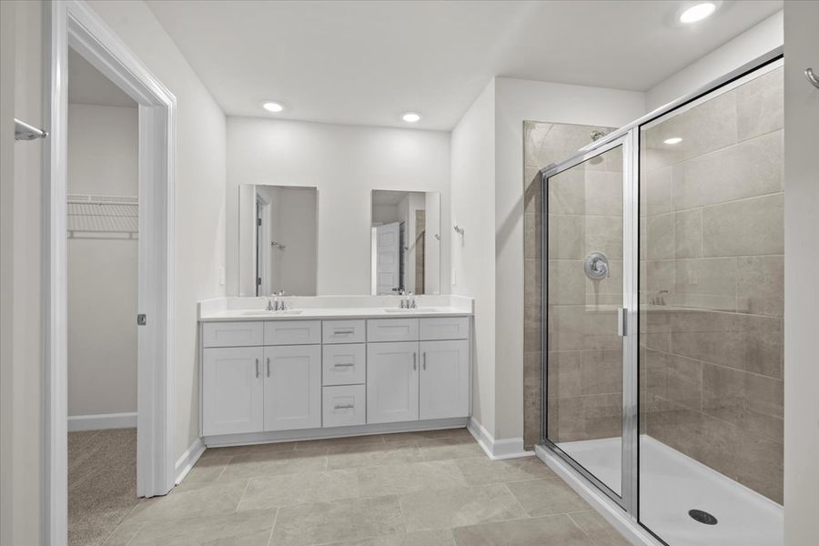 Furnished interior view inside a new home in Creek Ridge - Heritage Collection, Spartanburg (Image 7).