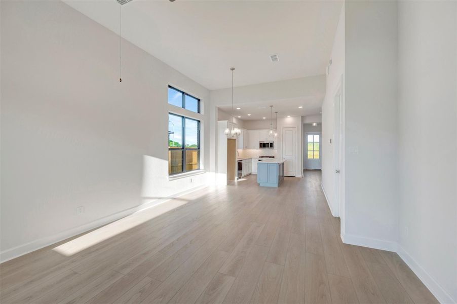 Spacious, unfurnished interior of a new home in Sienna - Landmark Row Collection, Missouri City (Image 21).