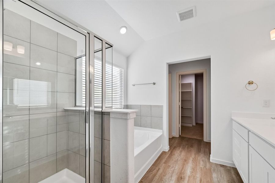 Furnished interior view inside a new home in Rollingbrook Estates, Baytown (Image 14).