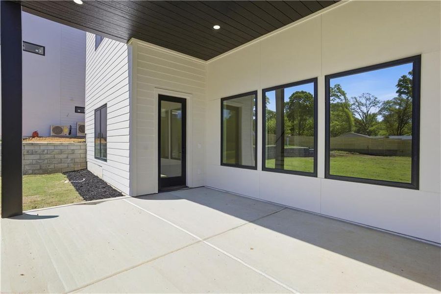 Exterior details and patio area of a home in , Duluth (Image 4).