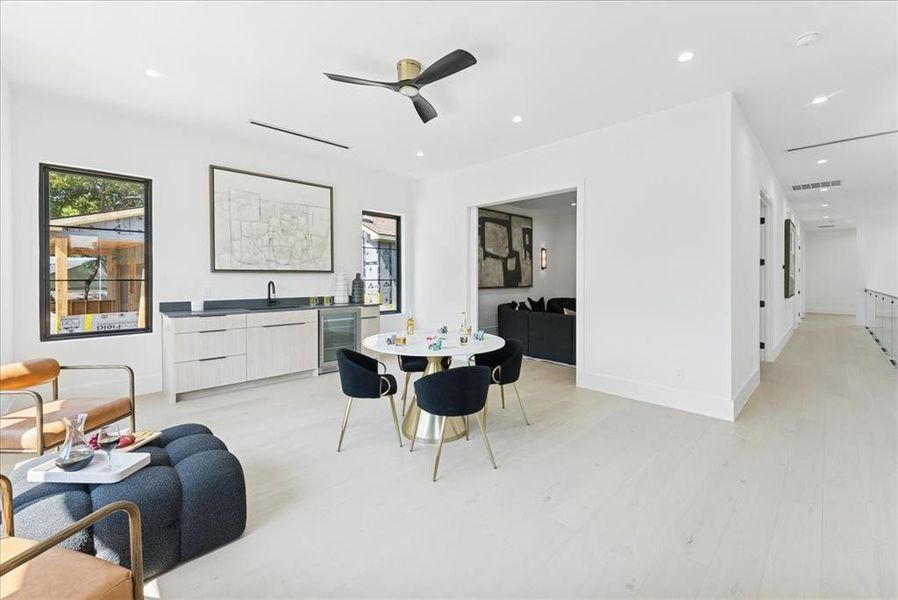 Furnished interior view inside a new home in , Dallas (Image 5). Furnished interior view inside a new home in , Dallas (Image 5).