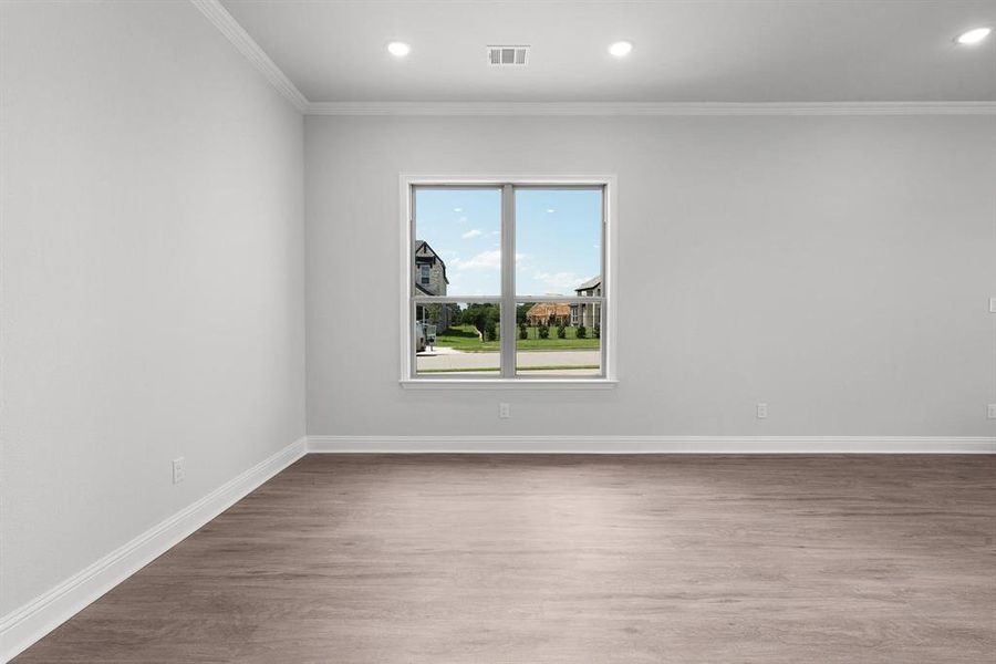 Spacious, unfurnished interior of a new home in Heath Golf and Yacht, Heath (Image 23).