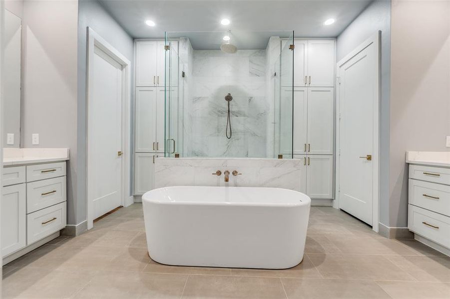 Furnished interior view inside a new home in , Dallas (Image 14).