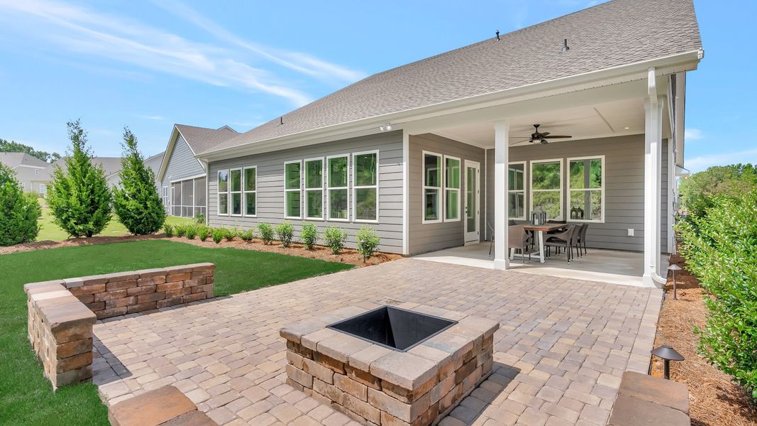 Back Exterior and Covered lanai | Model images form sister community Back Exterior and Covered lanai | Model images form sister community