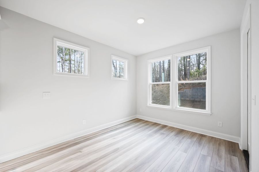 Spacious, unfurnished interior of a new home in Grand Arbor, Blythewood (Image 20).