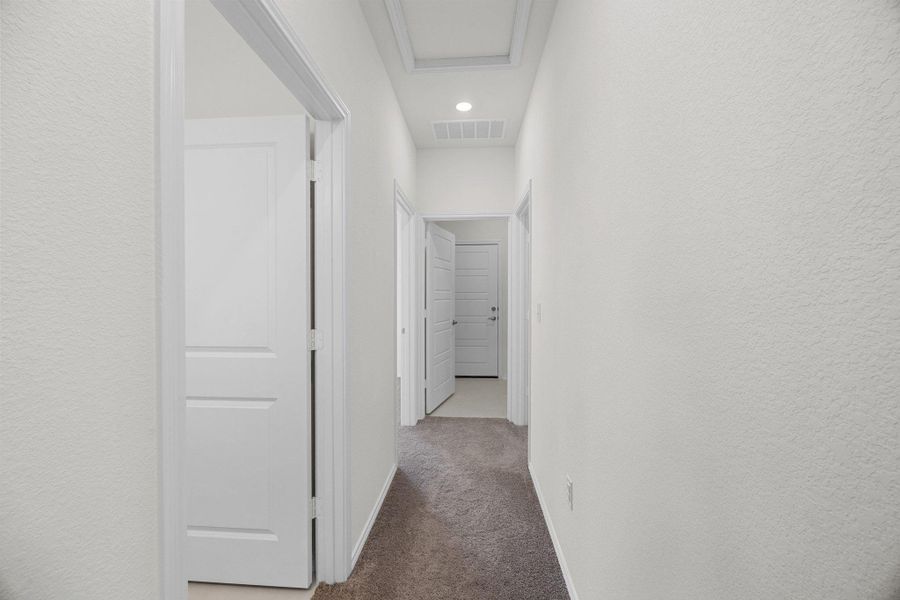 Spacious, unfurnished interior of a new home in Creekside at Estancia, Austin (Image 23).