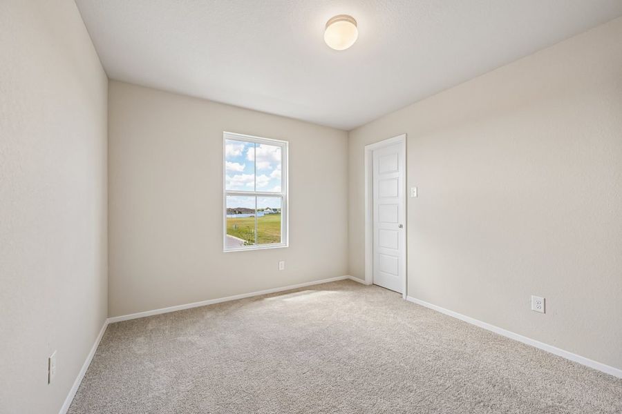 Spacious, unfurnished interior of a new home in Casetta Ranch, Kyle (Image 25).