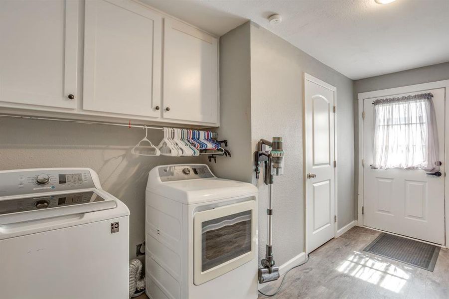 Furnished interior view inside a new home in , Mineral Wells (Image 14).