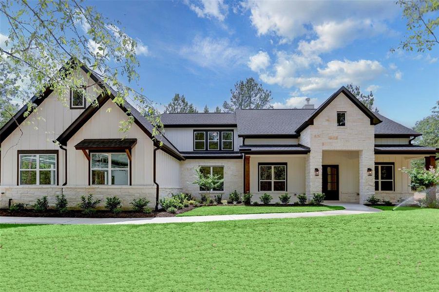 THE PICTURE SHOWN IS NOT THE ACTUAL HOME. TRINITY SIGNATURE HOMES IS BUILDING A SIMILAR FLOOR PLAN.