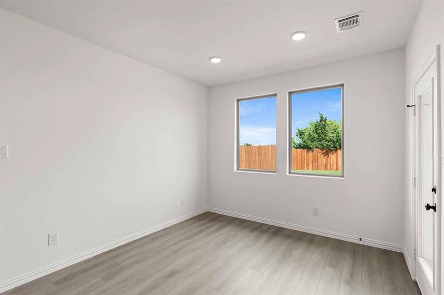 Spacious, unfurnished interior of a new home in Coyote Meadows 50s, Anna (Image 24). Spacious, unfurnished interior of a new home in Coyote Meadows 50s, Anna (Image 24).