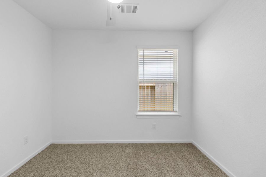 Spacious, unfurnished interior of a new home in Venetian Pines, Conroe (Image 13).