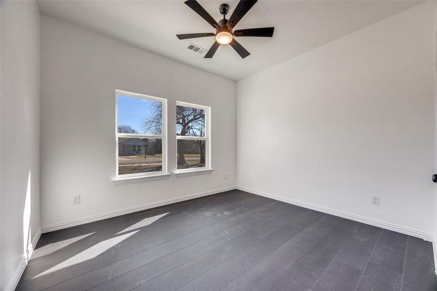 Spacious, unfurnished interior of a new home in , Greenville (Image 12).