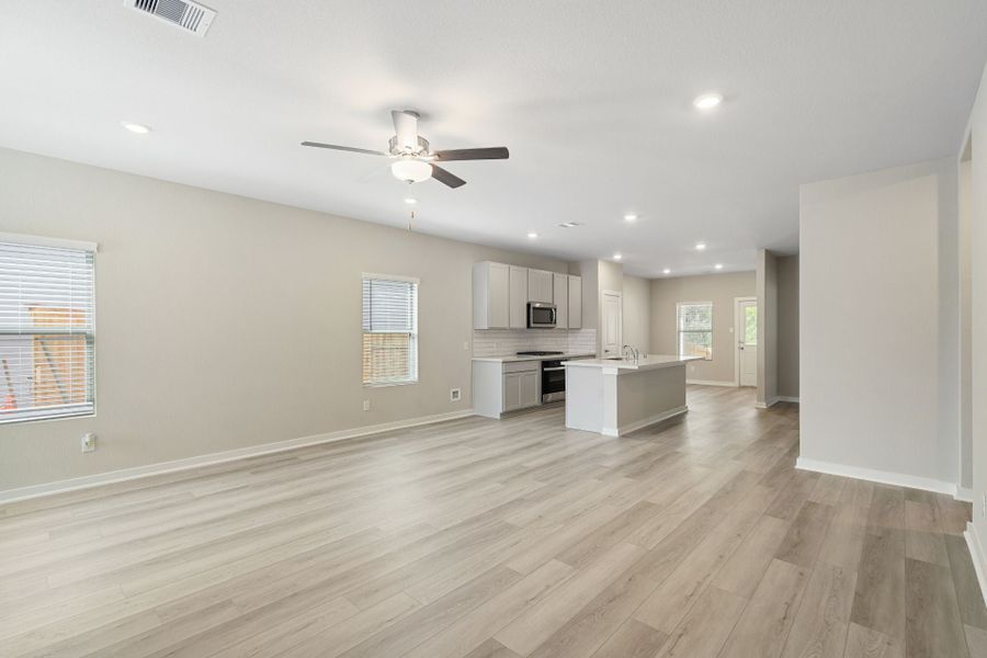 1,460sf New Home in Rosharon, TX.  - Slide 25